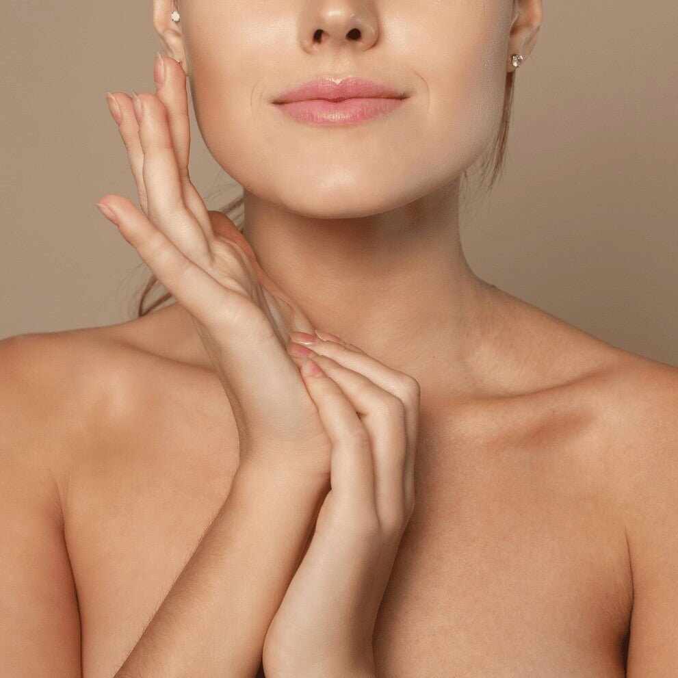 Rughe collo e décolleté: come prevenirle e combatterle - Il mio negozio