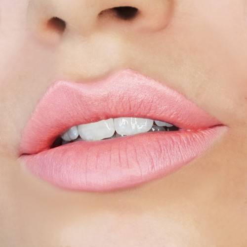 Nude Lipstick - Lace