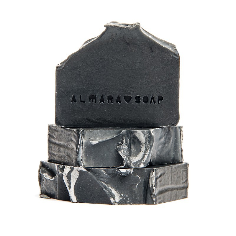 Almara Soap  Sapone Artigianale al Carbone Attivo - Black as my Soul  Saponi