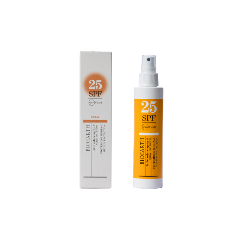 De la crème solaire Spray Protection Moyenne SPF 25 Bioearth Protection solaire bio   Disponible sur Yumibio.com