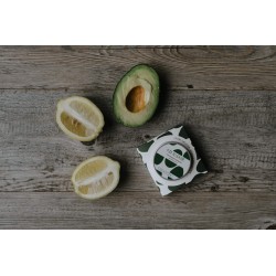 Poire Alligator - Crème de jour ultra-nourrissante Ethical Grace Crème visage   Disponible sur Yumibio.com