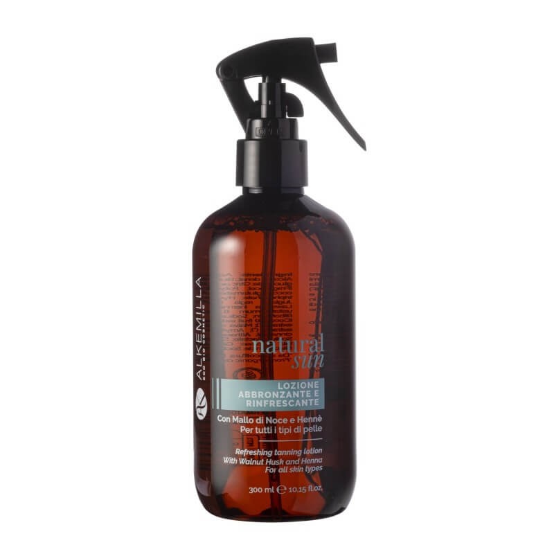 La lotion de bronzage, et rafraîchissant avec des noix et du Henné Alkemilla Huile de bronzage biologique   Disponible sur Yu...