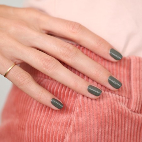 Khaki - Green Flash Semi-Permanent Nail Polish Manucurist Semi-permanent nail polishes  Available on Yumibio.com