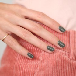 Khaki - Green Flash Semi-Permanent Nail Polish Manucurist Semi-permanent nail polishes  Available on Yumibio.com