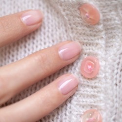 Kit complet émail semi-permanent Hortencia - Flash Vert Manucurist Vernis à ongles semi-permanents   Disponible sur Yumibio.com