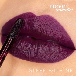 Neve Cosmetics  Ruby Juice Viola Fumoso - Sleep With Me  Rossetti