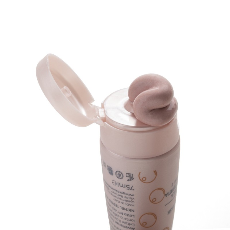 Face Mask with Pearl Powder - Pink Gyada Cosmetics Masks  Available on Yumibio.com