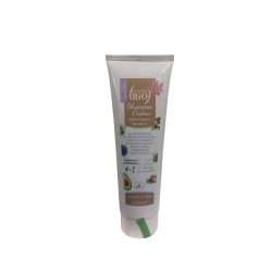 Nourishing and soothing shampoo-cream Parentesi Bio Dermatitis  Available on Yumibio.com