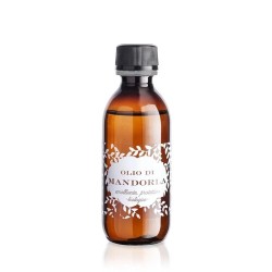 Emollient and Protective Almond Oil Officina Naturae Oils and Macerated  Available on Yumibio.com