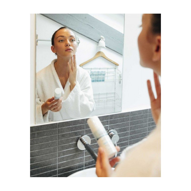 Laboratoires de Biarritz  Fluido Idratante Viso con Alga Gorria  Crema viso