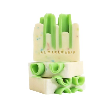 Almara Soap Confetti and Bubbles – Sapone artigianale al profumo di arancia e champagne Soap
