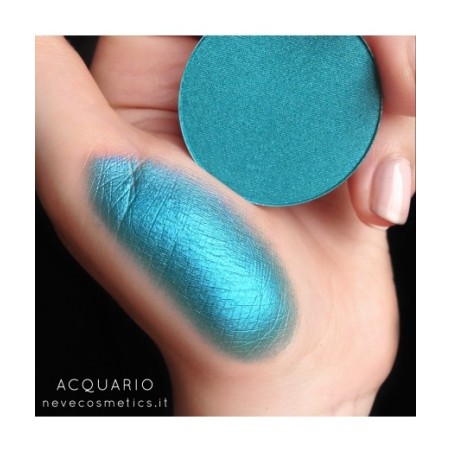 Turquoise Ombre À Paupières Satin - Verseau Neve Cosmetics Les fards à paupières   Disponible sur Yumibio.com