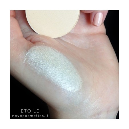 Fard À Paupières-Beurre-Dépoli - Étoile Neve Cosmetics Les fards à paupières   Disponible sur Yumibio.com