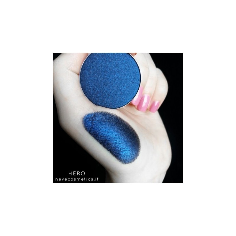 Noir Fard À Paupières - Bleu Hero Neve Cosmetics Les fards à paupières   Disponible sur Yumibio.com