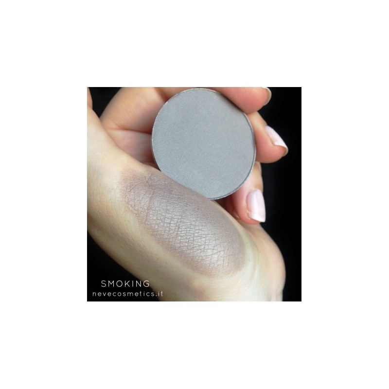 Fard À Paupières Gris-Brun - Smoking Neve Cosmetics Les fards à paupières   Disponible sur Yumibio.com