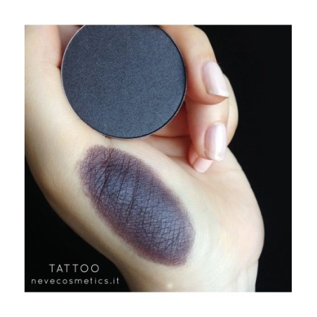 L'Ombre À Paupières Gris-Violet - Tatouage Neve Cosmetics Les fards à paupières   Disponible sur Yumibio.com