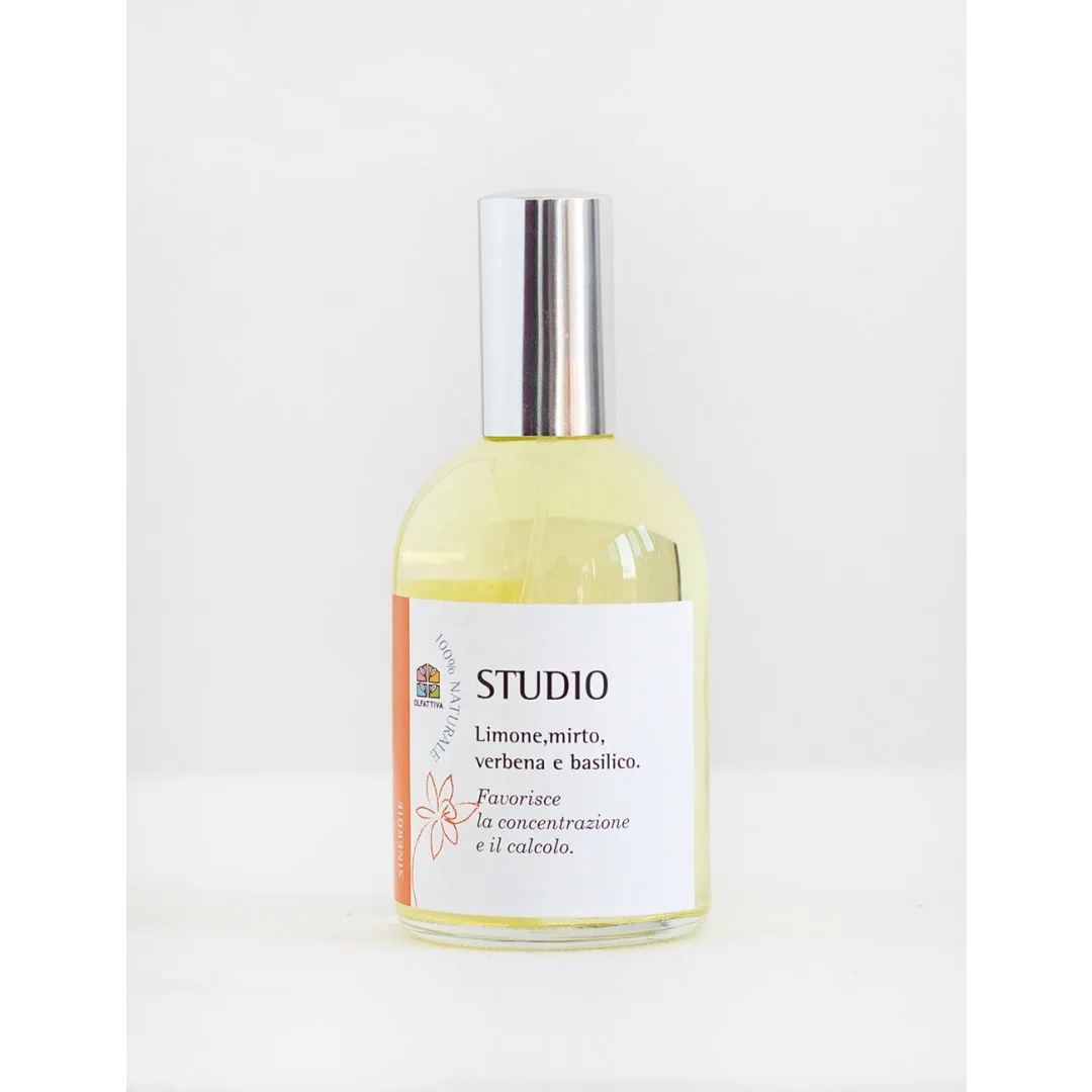Acqua Profumata con Oli Essenziali - Studio - Olfattiva
