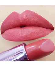 Dessert à Lèvres – High Pigment Creamy Matte Lipstick