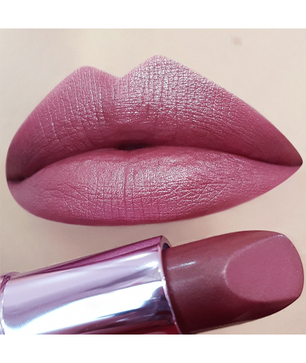 Neve Cosmetics – Rossetto Finish Matt Cremoso