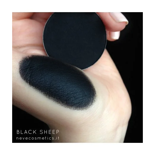 Ombretto Nero Opaco - Black Sheep - Neve Cosmetics