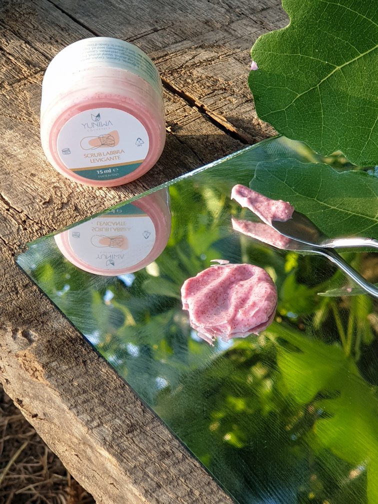 scrub labbra yuniwa